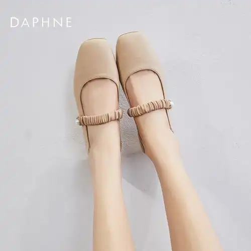 达芙妮平底鞋女2021年新款复古百搭舒适瓢鞋浅口单鞋