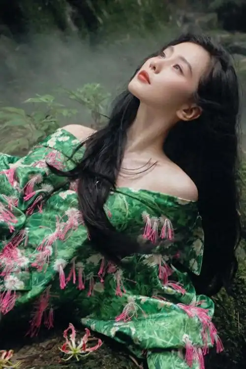 刘诗诗个人时尚造型气质女神清新淡雅