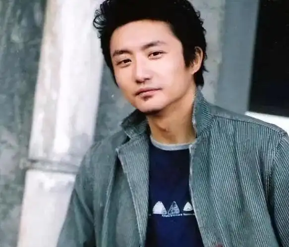 涂松岩:演技卓越的低调演员,家庭与.@吾西儿的动态