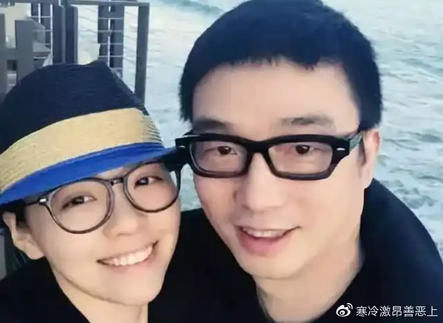 甩了12年的地下情老公,张靓颖恋情曝光,男友竟是婚礼上的伴郎?