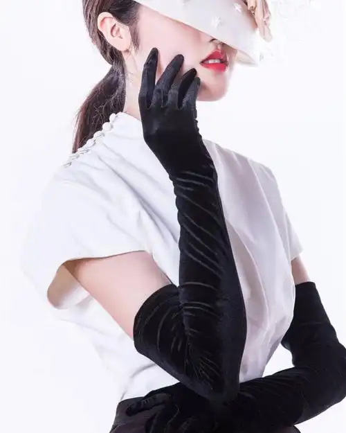 共210 件晚礼服手套相关商品