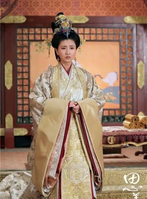 的演员却一直都没能火起来,之后她还出演了《芈月传》和《思美人》,都