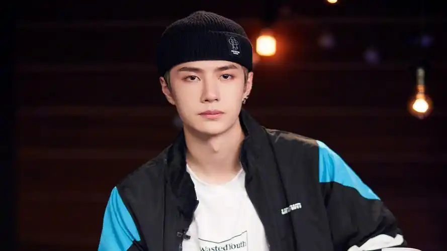 帅气1680x1050分辨率下载,王一博《创造101》帅气,高清图片,壁纸-桌面