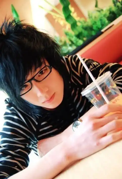 刘宇宁个人资料简介 刘宇宁早期非主流写真