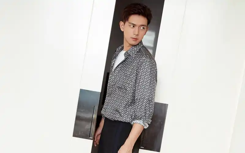 李现阳光帅气写真图片电脑壁纸_大陆明星_壁纸下载_美桌网