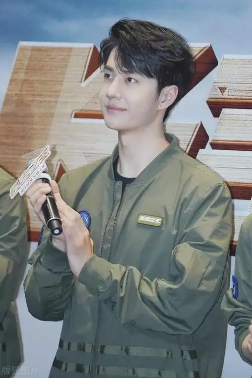 王一博肖战微博开屏网友梦回2019期待他们带来更多精彩作品