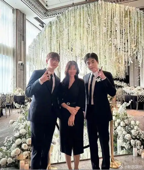 exo成员边伯贤和金珉锡也有