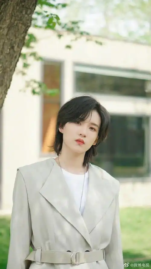 闪亮的日子#节目官方账号关注列表新增@黄新淳先生@赖美云@李俊濠ri