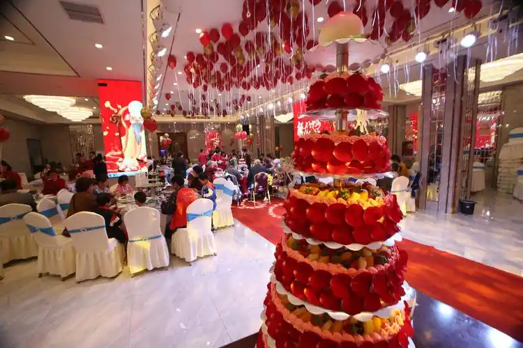 赵仲才老人寿宴抓拍二篇:相片点击打开,长按保存照片到手机里