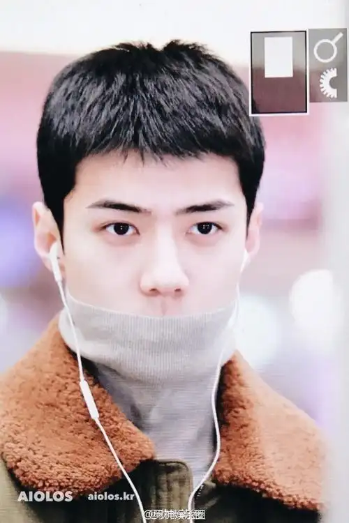 吴世勋的小寸头简直是国民初恋男友的样子呀,太好看了!cr:logo