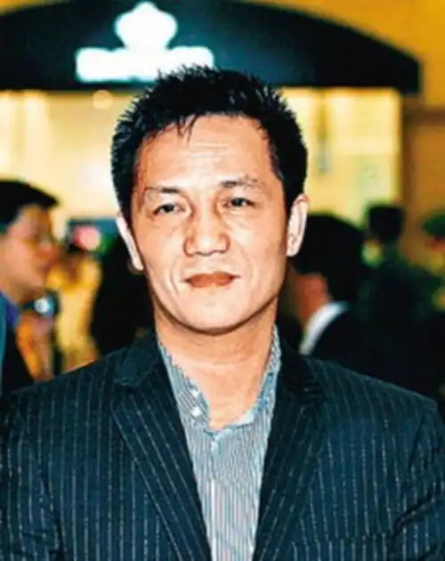 上海首富周正毅在狱中嫌热给每个牢房装空调服刑16年稳赚30亿