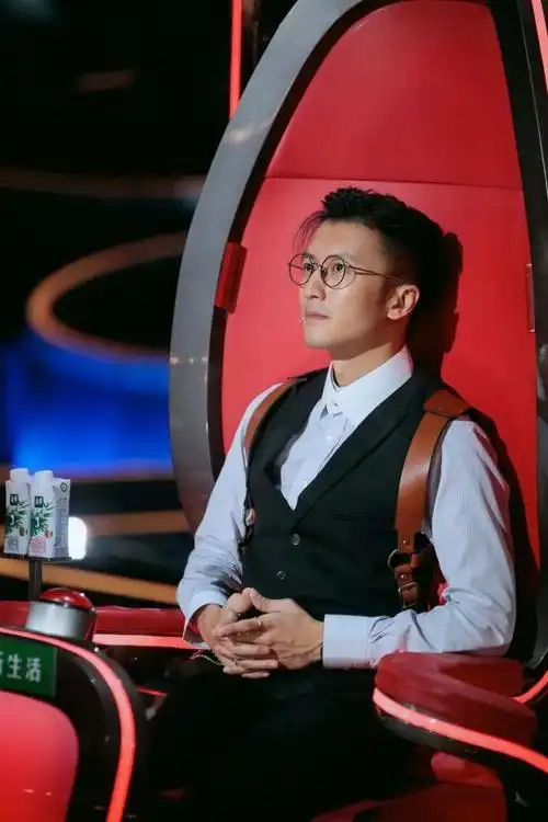 《2020中国好声音》上演史上最强车轮抢位战,意外频出导师感慨"步步惊