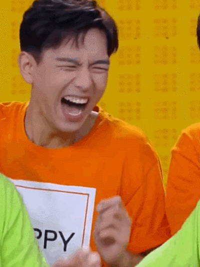 收集   点赞  评论  李现 0 7 小佳佳_jy  发布到  动态表情 图片