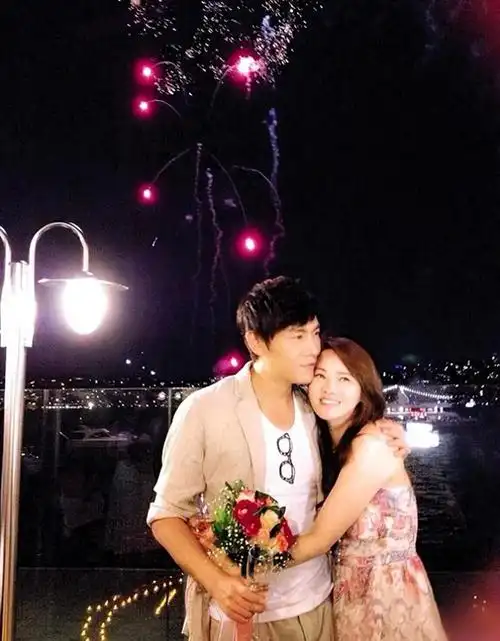 伊能静和秦昊的婚姻状况一直备受外界关注,近期又有传闻称他们的婚姻