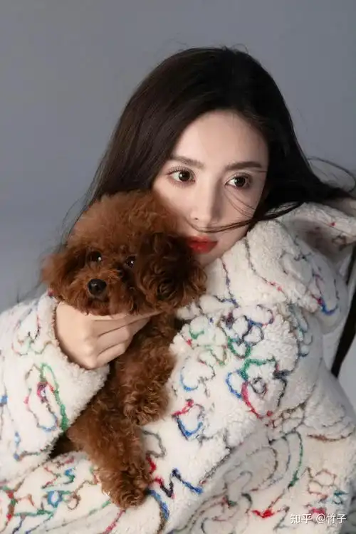 古力娜扎最新美照分享精致优雅肤白貌美颜值征服一切娜扎好美