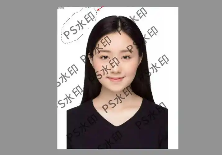 去水印教程  第1步 打开素材,复制一层,我们尽量不要在原图上进行