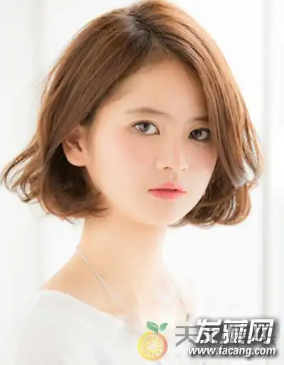 圆脸适合的短发 下面八种发型任你选