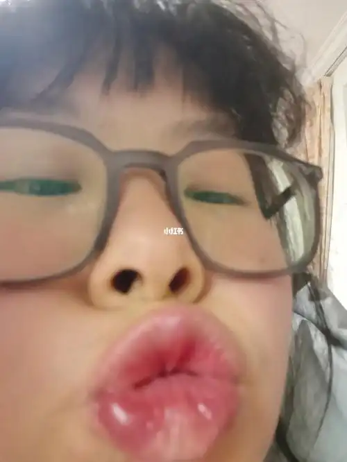 搞笑日常  #搞笑表情包  #喝醉  #喝醉以后  #kiss  #亲亲  #丑女