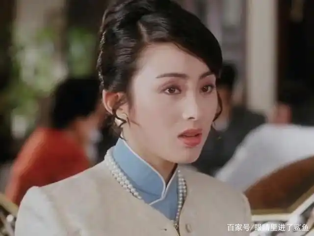 了年纪的观众都不陌生,她称得上是在年轻时惊艳了一个时代的女明星了