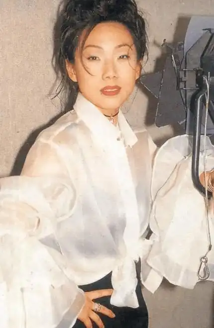 同样是李宗盛的孩子,为何林忆莲的女儿和朱卫茵的女儿差距这么大