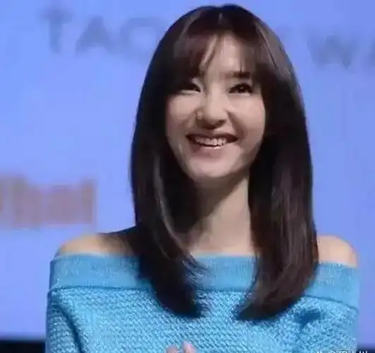 盘点割了双眼皮颜值飞升这7位女星一刀切得太惊艳了判若两人