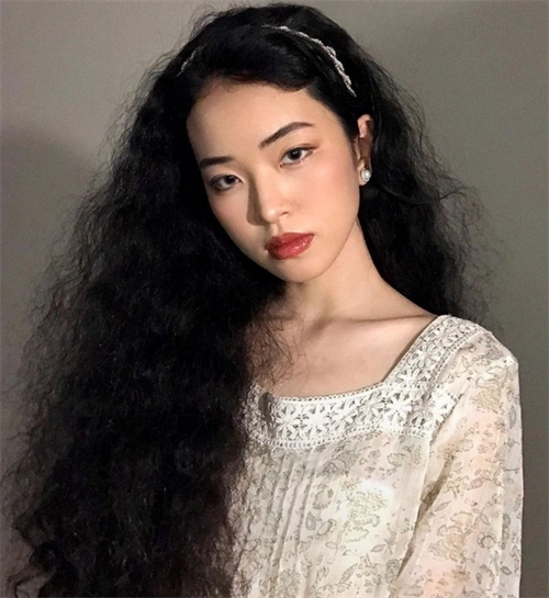 女生长发烟花烫 复古年代感烫发_女生烫发 - 美发站