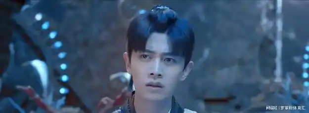 任嘉伦《烈焰》看伍赓复仇记第32集, 白菜黑化攻击伍赓