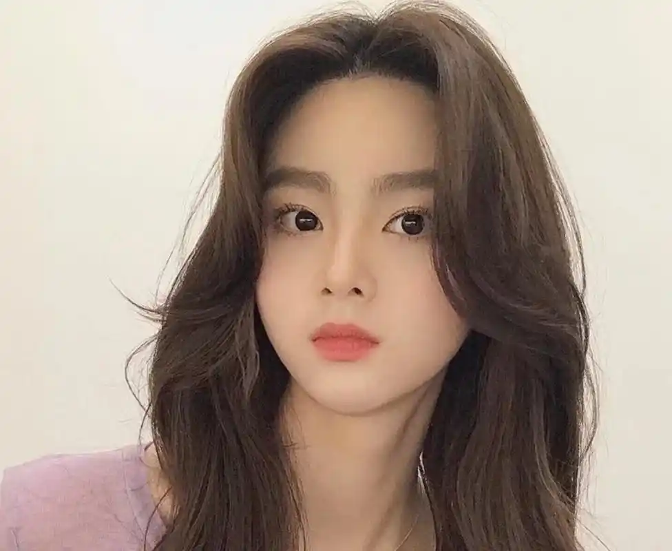 拯救大圆脸的"刘海",不管什么发型,搭配这四种刘海就够显瘦了