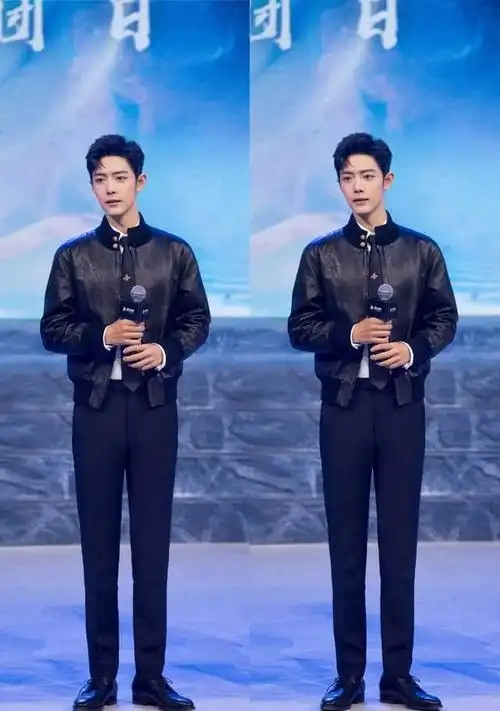 今晚感觉肖战全程都笑的好温柔啊,说话声音有特别有磁性,还有满屏的大