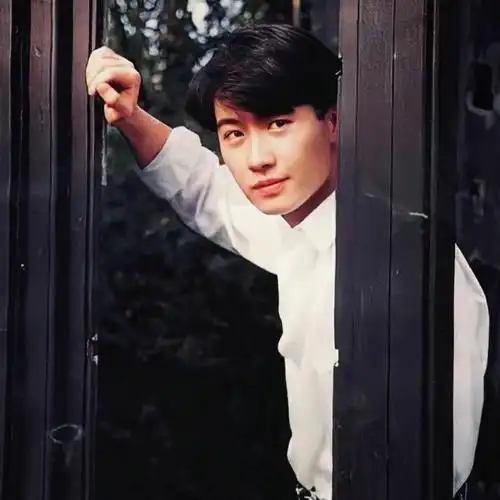 男生经典怀旧头像 高级好看的文艺有韵味复古的头像男生高清图片_男生