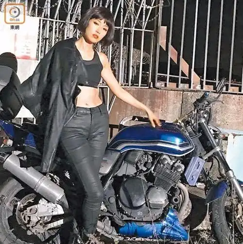 热到脱衣服!姚子羚黎诺懿对打兴起