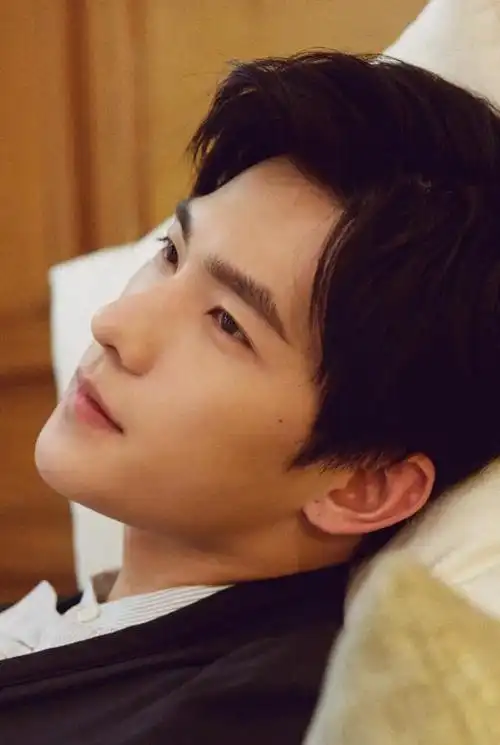 影视明星杨洋写真合集:阳光帅气,俊朗清秀!