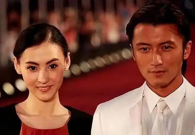 07年谢霆锋和妻子张柏芝,飞往温哥华他们去做了什么?