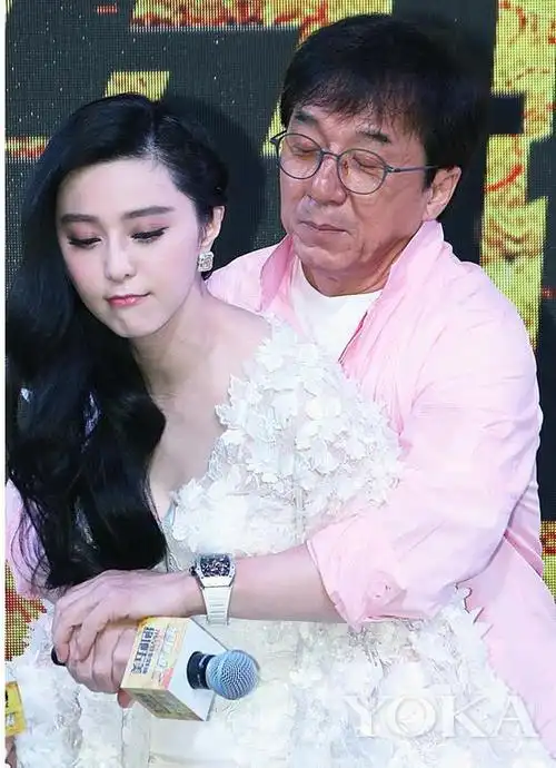 李晨哭晕在厕所 原来范冰冰和成龙还可以这样亲密