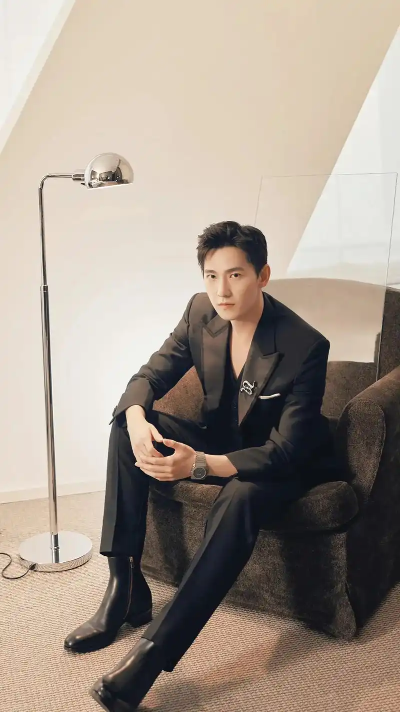 西装杀 #真的超爱这个少年 #杨洋你值得拥有  #杨洋 # - 抖音