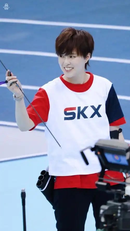 sunnee杨芸晴超新星全运会