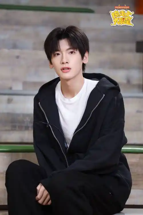 抱走吧大明星丨翟潇闻初次面试官是龙丹妮人生目标是持股哇唧唧哇