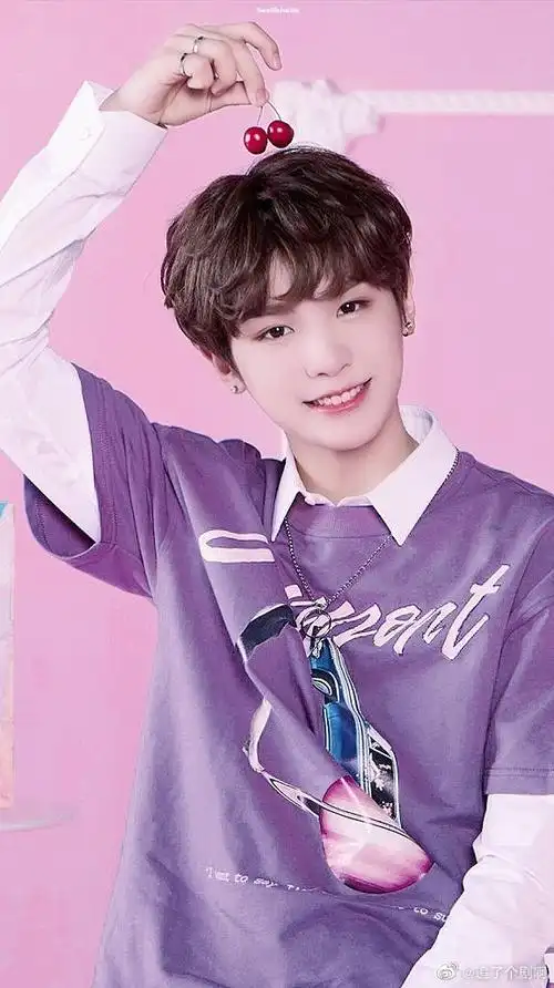 黄明昊#