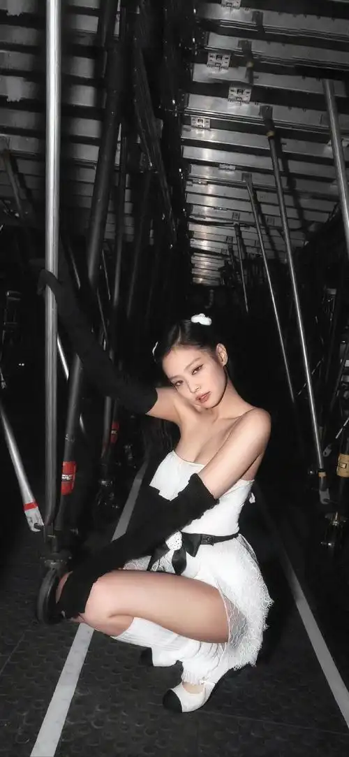 jennie壁纸##jennie身材