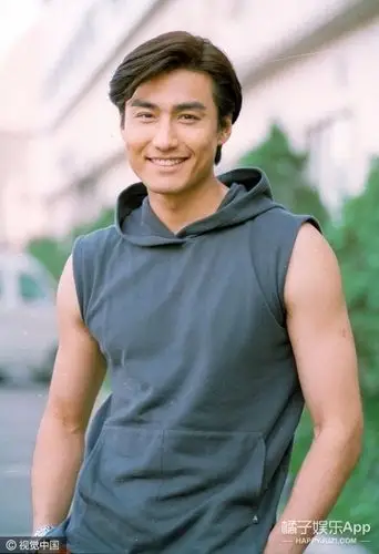 [老照片]《幻城》里火王胡兵,其实是一代型男啊