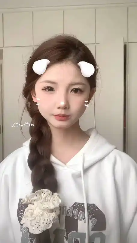 王源老婆表演才艺