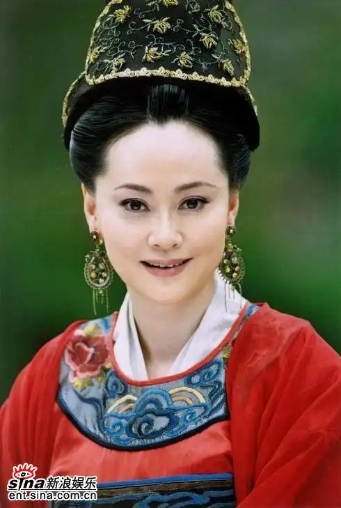 酷暑搅热天下万弘杰黑子中暑坠马受伤