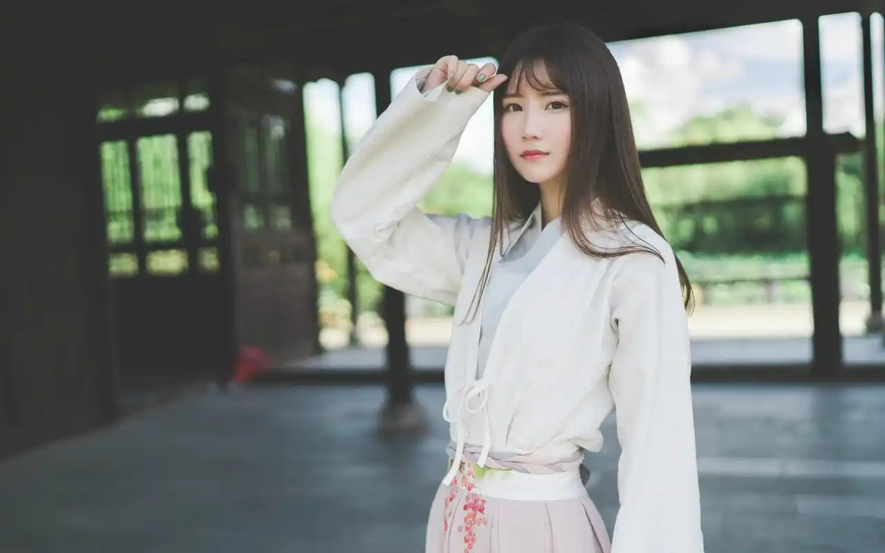 唯美养眼少女古风写真图片桌面壁纸