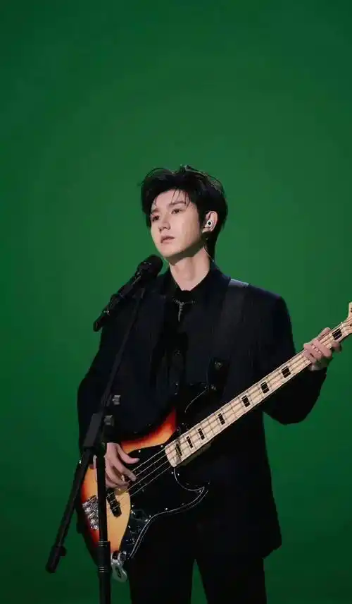 郭敬明抛弃旧爱?胡先煦王安宇卖腐?王源肄业回国?刘宇宁绿茶男?