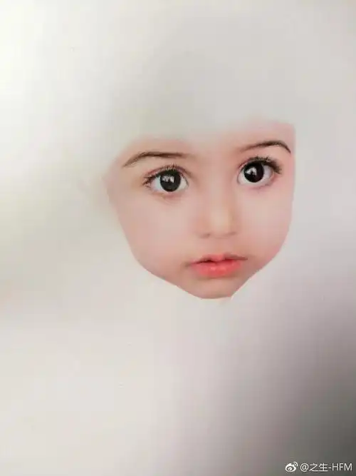 乖乖,这位95后的彩铅画画成这样,比真人更美,绝了!