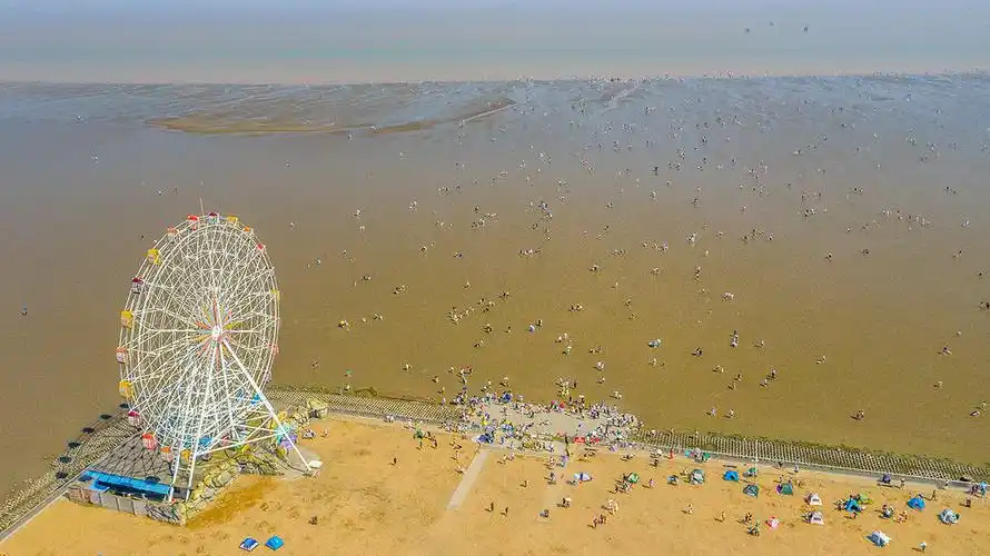 奉贤渔人码头沙滩可能是上海面积最大的免费遛娃圣地