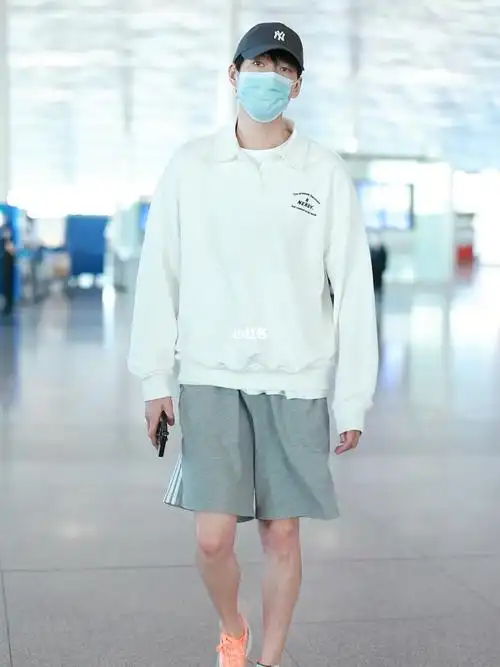 魏大勋腿真的好绝