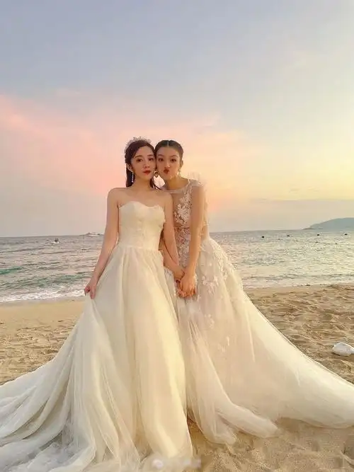 王晓晨晒海边婚纱照仙气十足被赞最美新娘