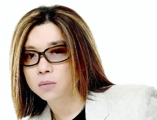 歌手郭峰:三段恋情无疾而终,61岁未婚无子女,一生都献给了音乐