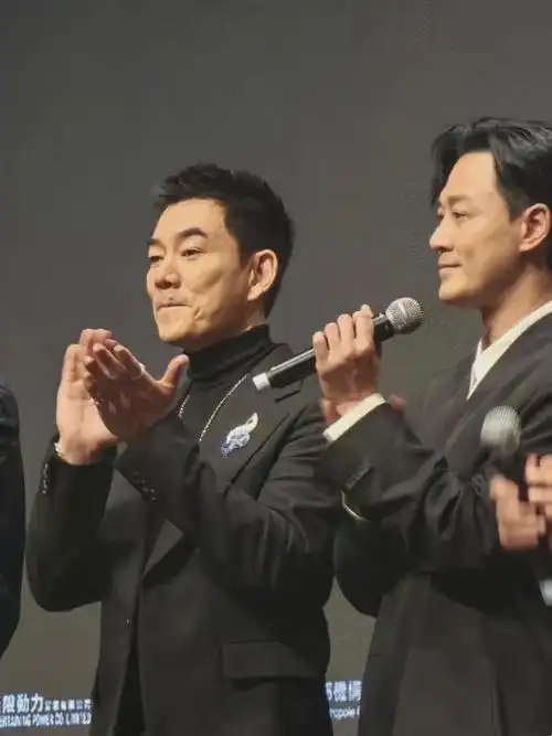 香港这一夜,聚光灯下的真实面容:古天乐僵硬,谢霆锋少年|郑恺|任贤齐